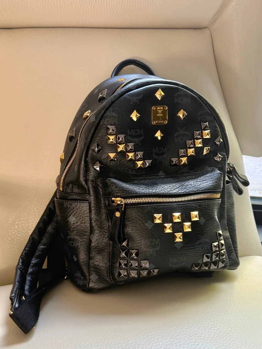 Authentic MCM Visetos Studded Small Stark M Backpack Black Grained Calfskin